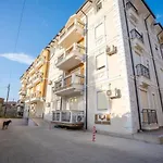 度假居 Cool Shkodër
